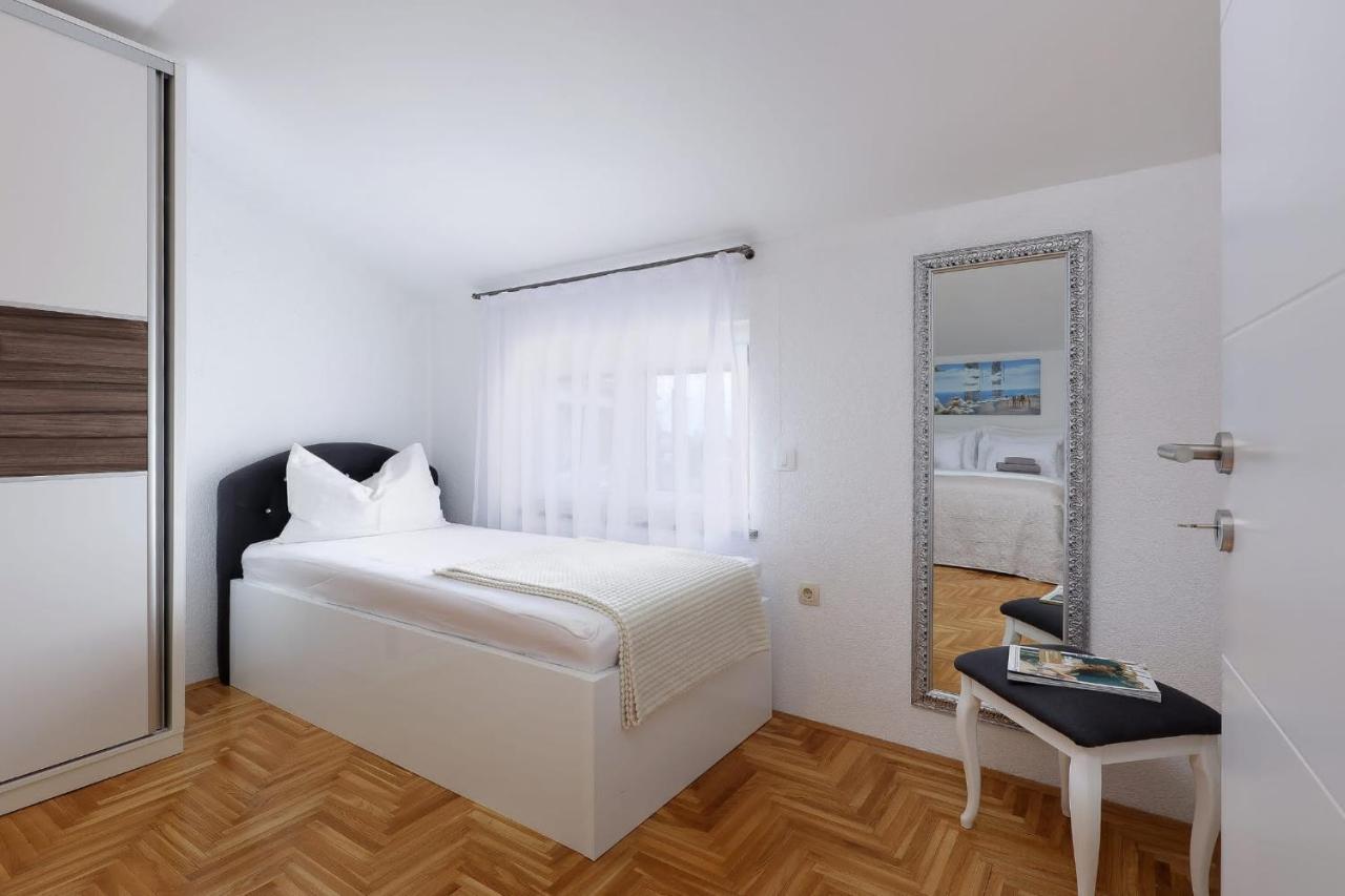 Apartments Alen Crikvenica Esterno foto
